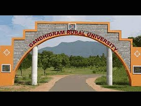 காந்திகிராம கிராமியப் பல்கலைக்கழகம்: மத்திய பல்கலை. அங்கீகாரம் எப்போது?