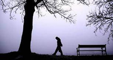 கடந்த வாரத் தலைப்பு ‘முதல் தனிமை’ - வாசகர்களின் கவிதைகள்