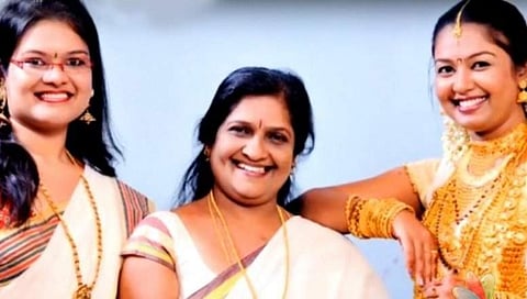 கள்ளநோட்டு அடித்து மாட்டிக் கொண்ட சீரியல் நடிகையின் குடும்பம்!