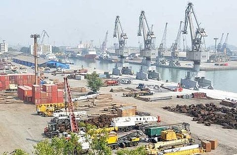 பொறியியல் பட்டதாரிகளுக்கு ரூ.46 ஆயிரம் சம்பளத்தில் கொட்டிகிடக்கும் வேலைவாய்ப்புகள்!