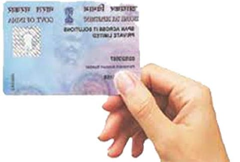 விண்ணப்பிக்காமலேயே பான் கார்டு: வருமான வரித் துறை புது திட்டம்