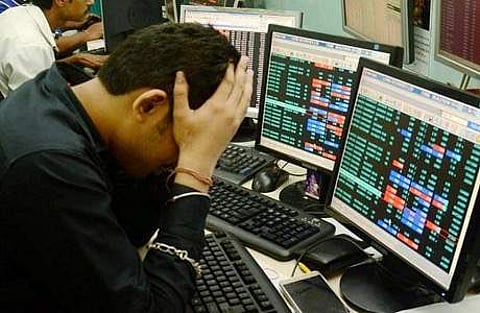 பாகிஸ்தான் ராவல்பிண்டி அருகே விமான விபத்து: 5 பேர் பலி