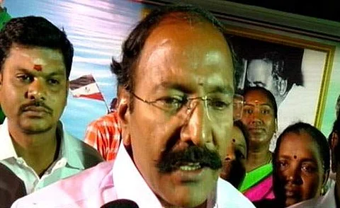 கஜா புயல் கரையை கடக்கும்போது மின் இணைப்பு துண்டிக்கப்படும்: மின்துறை அமைச்சர் தங்கமணி