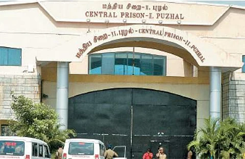 புழல் சிறையில் மீண்டும் திடீா் சோதனை: பிலால் மாலிக்,பன்னா இஸ்மாயிலிடம் டி.வி.க்கள் பறிமுதல்