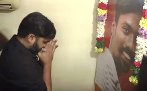 சிம்பு... இது பப்ளிசிட்டி ஸ்டண்ட்டா இல்ல ரியலா? ஒன்னுமே புரியல உலகத்துல!