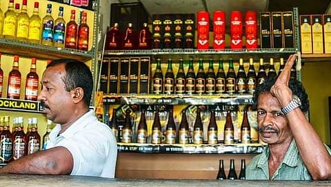 ஆந்திராவிலும் அரசு மதுக்கடை: இன்று முதல் விற்பனை