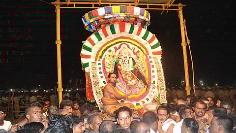 தசரா: குலசேகரன்பட்டினத்துக்கு
அக்.16-வரை கூடுதல் பேருந்துகள்