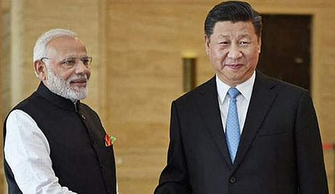 பிரதமர் மோடி - சீன அதிபர் ஜின்பிங் சந்திப்பு: போலீஸ் வேனில் சென்ற பத்திரிகையாளர்கள்!