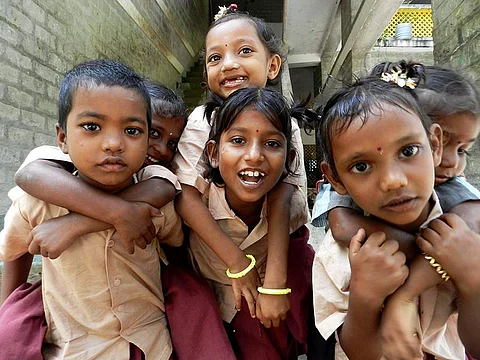 பள்ளிகளில் தலைதூக்கும் சாதிய பாகுபாடுகள் வேரறுக்கப்படுமா?