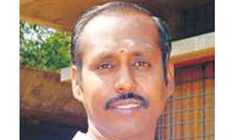 இதழியல் ஆலவிருட்சம்