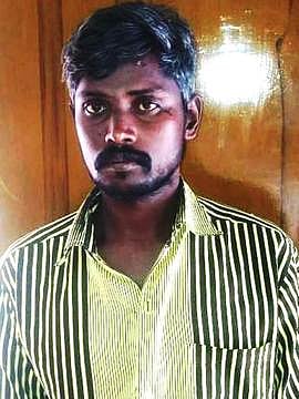 கைது செய்யப்பட்டுள்ள கணபதி.