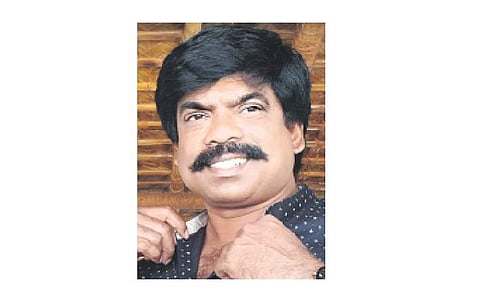 மீண்டும் இயக்குநர்...