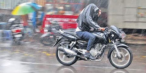 சென்னை உட்பட தமிழகம் முழுவதும் கனமழை: நீலகிரி மலை ரயில் நிறுத்தம்