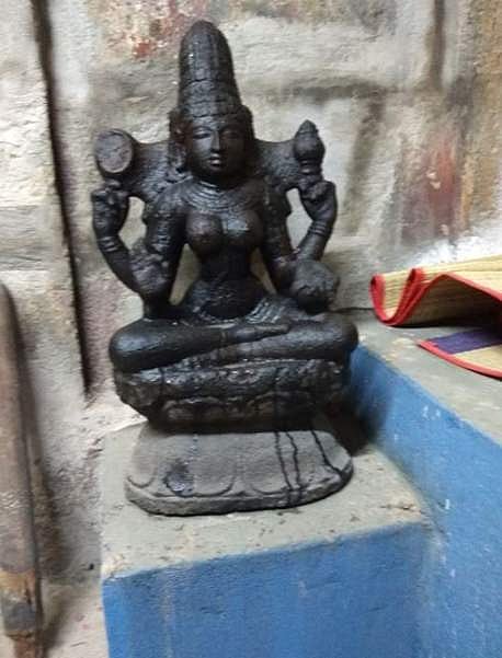 கல்வியில் சிறந்து விளங்க வாருங்கள் ஞான சரஸ்வதியை வணங்குவோம்