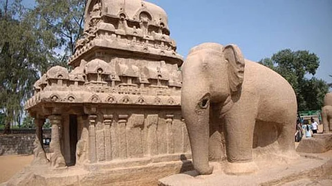 பதாகை வைக்க உயர் நீதிமன்றம் அனுமதி