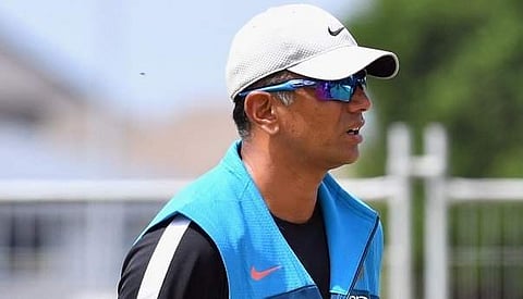 இரட்டை ஆதாயப் பதவி விவகாரம்: நவம்பர் 12-ல் ஆஜராக டிராவிட்டுக்கு நோட்டீஸ்!