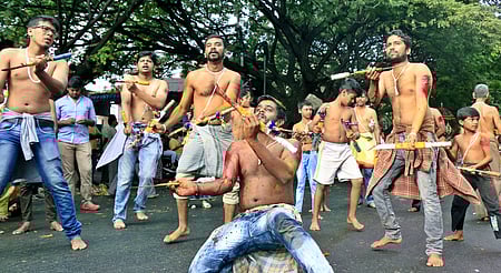 0204c-08-knife_001064859