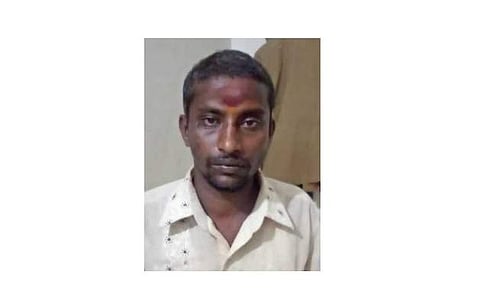 விழுப்புரத்தில் திருடச் சென்ற வீட்டில் ஊஞ்சலாடியவா் கைது