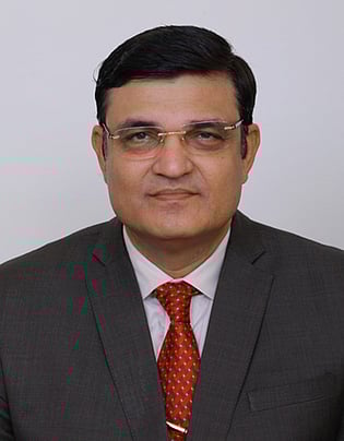 என்எல்சி இந்தியா நிறுவனத் தலைவா் ராகேஷ்குமாா்.