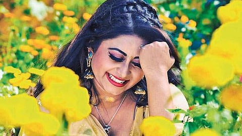 குஜராத்தை சேர்ந்த குல்பி ரேகா கதாநாயகியாக நடிக்கும் படம் கானல்!