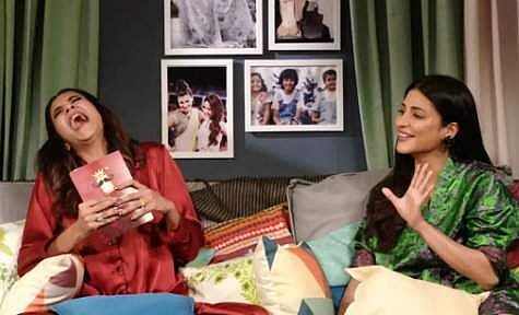 sruthi haasan with lakshmi manchu