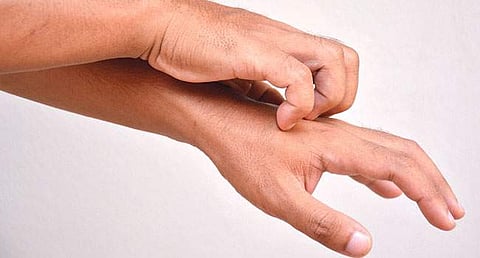 ஆயுள் காக்கும் ஆயுர்வேதம்: உடம்பில் அரிப்பு - காரணங்கள்... தீர்வுகள்!