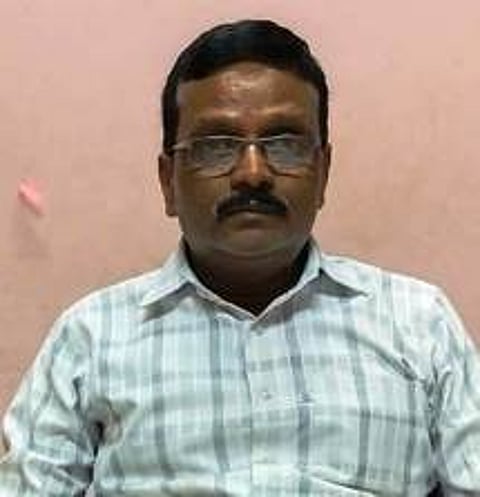 மயிலாடுதுறை நகராட்சிக்கு புதிதாக பொறியாளராக பொறுப்பேற்ற ஜி. இளங்கோவன்.