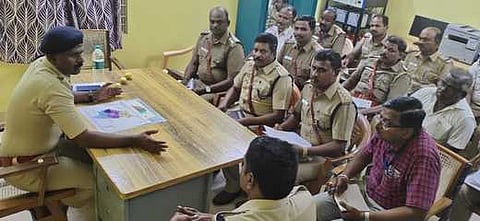 ஆய்வு மேற்கொண்ட மாவட்ட எஸ்.பி. பி.விஜயகுமார்.