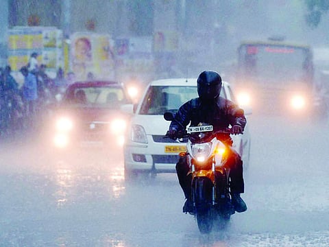 சென்னை உட்பட வட மாவட்டங்களில் பரவலாக மழை: தென் தமிழகத்துக்கு இன்று கனமழை வாய்ப்பு