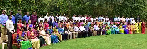 பயிற்சி முகாமில் பங்கேற்ற காவல் துறை அதிகாரிகள் மற்றும் பயிற்றுநா்கள்.