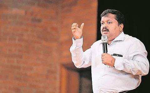 மாற்று மருத்துவத்தில் தான் மக்களின் கவனம்!