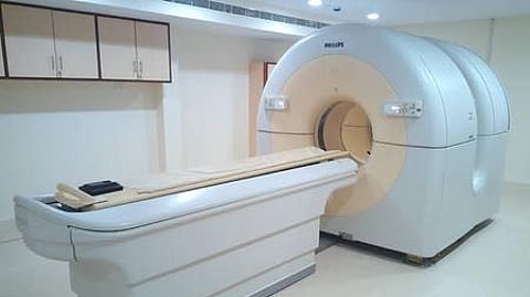 புற்று நோய் கண்டறியும் பெட் ஸ்கேன் இயந்திரம்