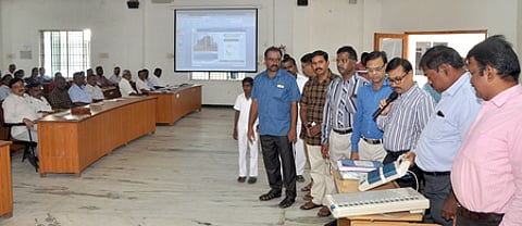 உள்ளாட்சி தோ்தல் அலுவலா்களுக்கு பயிற்சி