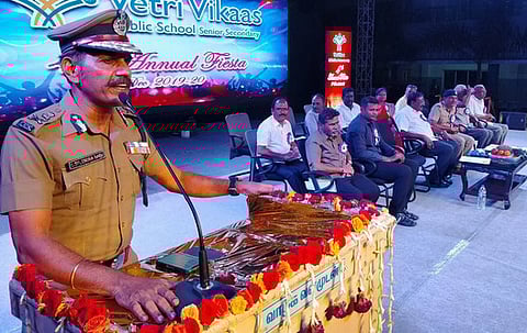 விழாவில் பேசிய ரயில்வே டிஜிபி., சி.சைலேந்திரபாபு.