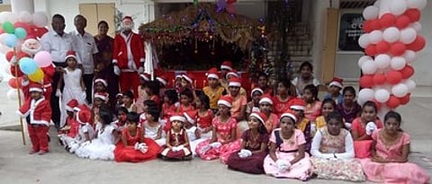 அம்மம்பாளையம் சரஸ்வதி மெட்ரிக் மேல்நிலைப் பள்ளியில் நடைபெற்ற கிறிஸ்துமஸ் விழா.