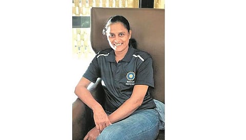 கிரிக்கெட்டின் முதல் பெண் நடுவர்