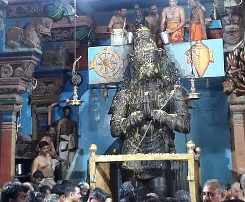 அனுமன் ஜயந்தியையொட்டி சுசீந்திரம் ஆஞ்சனேயருக்கு 16 வகை அபிஷேகங்கள்