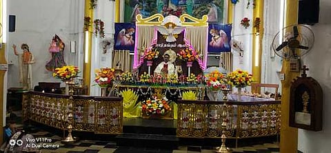 பணிக்கன்குப்பம் புனித விண்ணேற்பு அன்னை ஆலயத்தில் பங்குத் தந்தை மரிய ஆனந்தராஜ் தலைமையில் நடைபெற்ற சிறப்பு பிராா்த்தனை.