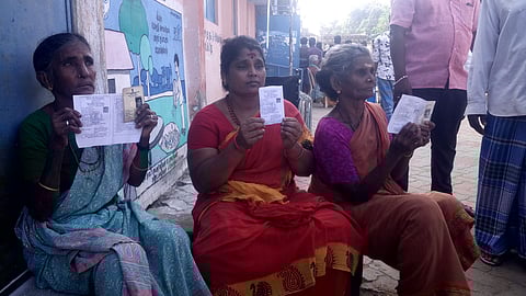 மதுரையில் வேட்பாளரின் மனைவி பெயர் வாக்குப்பதிவு பட்டியலில் இருந்து நீக்கம்