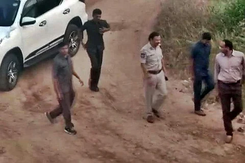 கால்நடை மருத்துவர் பாலியல் வன்கொடுமை கொலைக் குற்றம்சாட்டப்பட்டவர்கள் என்கவுன்டர்