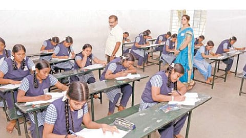 பிளஸ் 2 தேர்வு