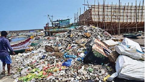 சுகாதாரச் சீர்கேடு...