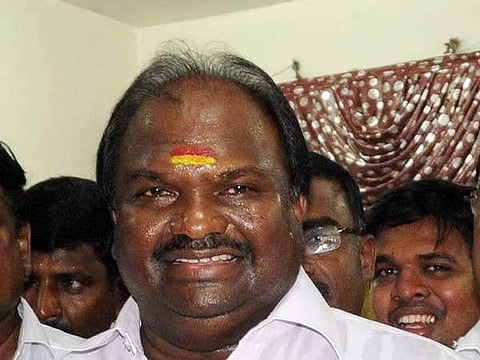 பூட்டிய அறையில் சிக்கிய எலி போல இருக்கிறார் பிரேமலதா: தேமுதிக முன்னாள் எம்.எல்.ஏ சாடல்