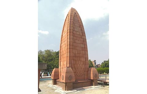 அமிருதசரஸில் உள்ள ஜாலியன்வாலாபாக் நினைவிடம்.