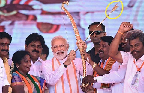அங்கிள், அவ்வப்போது கேமராவிலிருந்து கண்ணை எடுங்கள்: மோடியை கலாய்த்த நடிகை