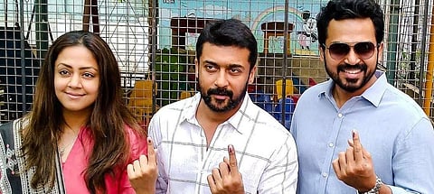 ரஜினி, விஜய், அஜித் உள்பட திரைப்பிரபலங்கள் வாக்களித்த போது...: படங்கள் & விடியோ!