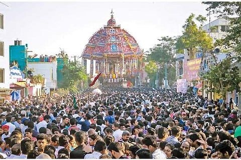 ஆழித் தேர்.