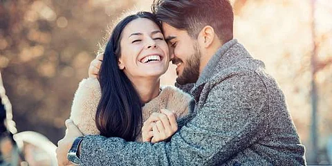 முதல் முத்தம்! வாசகர் கவிதை பகுதி 3