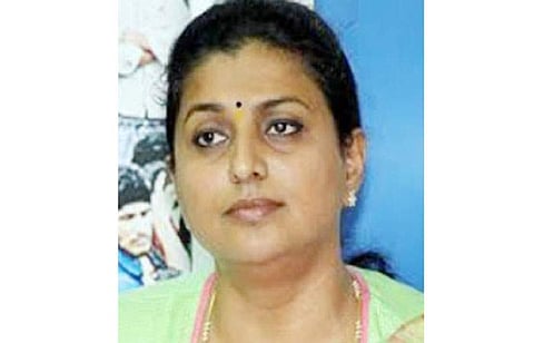 ரஜினியின் பேச்சு சிரிப்பை வரவழைக்கிறது: ஆந்திர அமைச்சர் ரோஜா