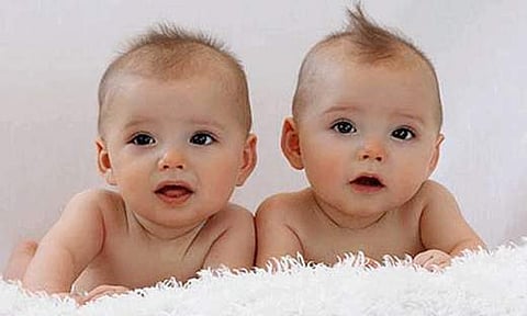 இரட்டைக் குழந்தை பெறும் யோகம் யாருக்கு அமையும்?